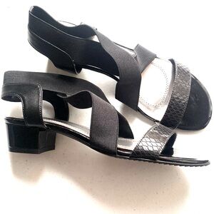 Tahari Ta-Ellis Black snake embossed Strappy sandals, Size 8, New in Box